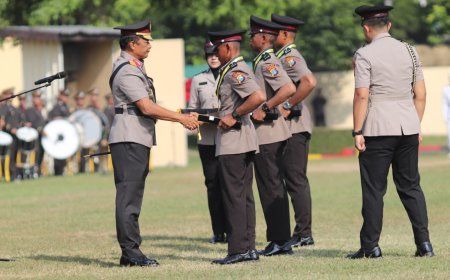 Anak Buruh Tani Jadi Lulusan Terbaik Predikat Cendekia Bintara Kemampuan Brimob di SPN Polda Jatim