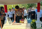 Kapolri Ziarah ke Makam Marsinah dan Kunjungi Museum di Nganjuk